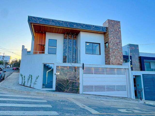 #625 - Casa para Venda em Coronel Fabriciano - MG - 2